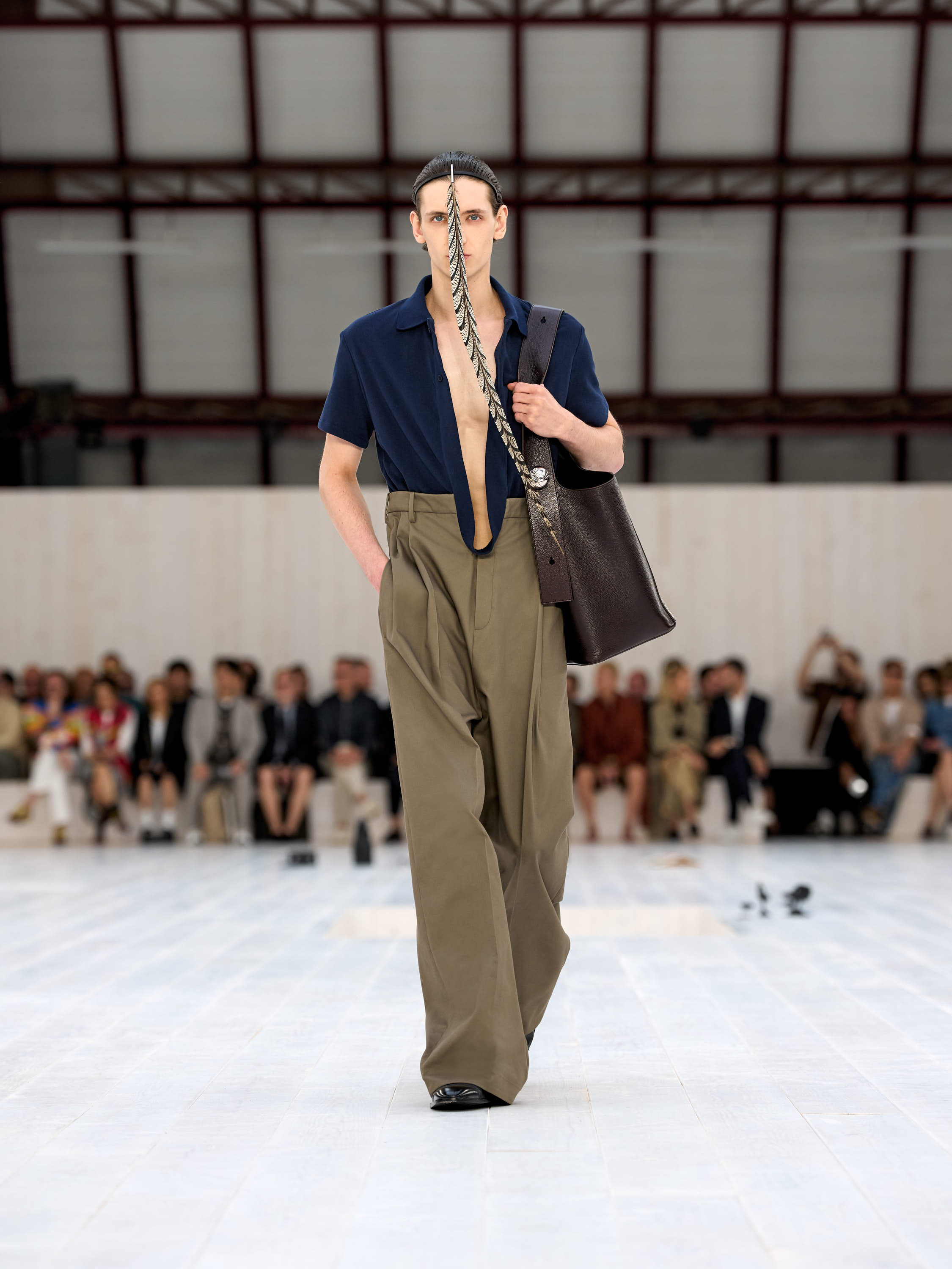 Loewe clothes clearance